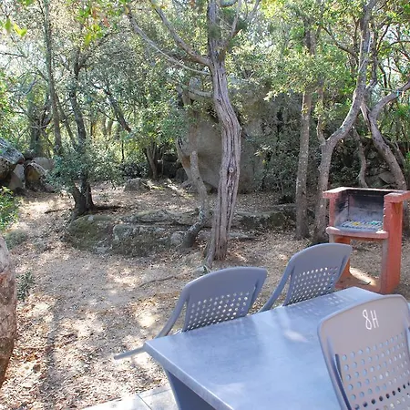 Prázdninový areál Ribellinu Pianottoli-Caldarello (Corsica)